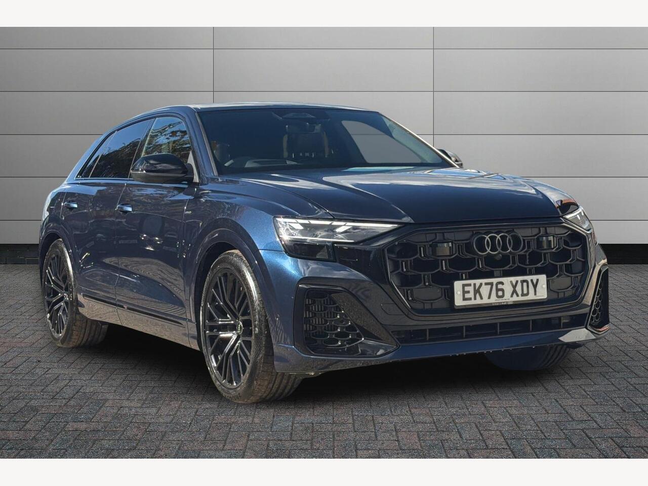 Main listing image - Audi Q8