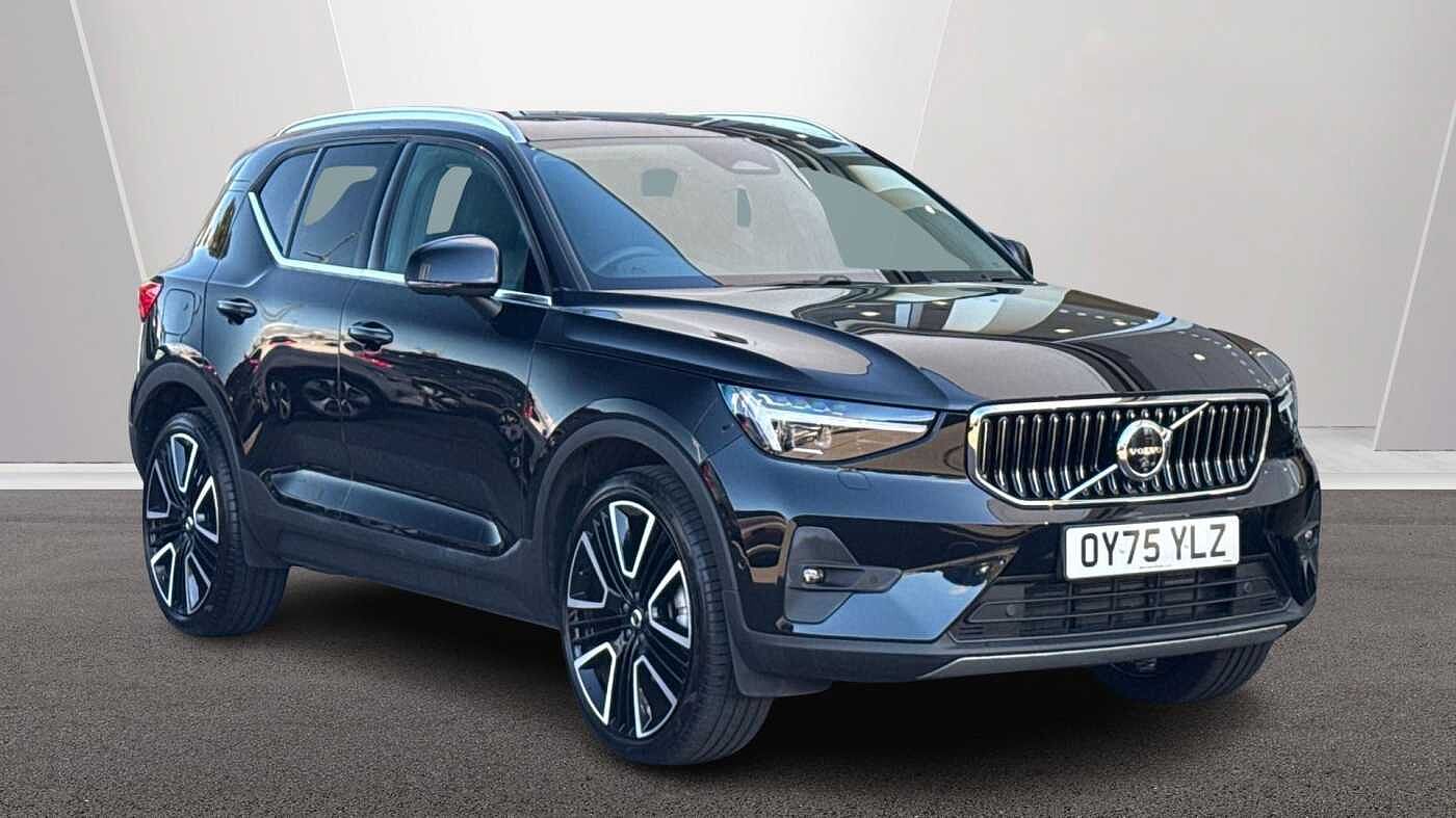 Main listing image - Volvo XC40