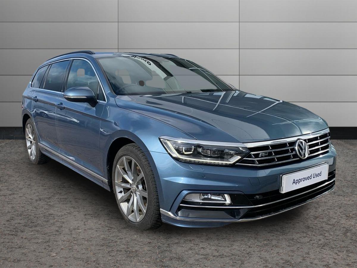 Main listing image - Volkswagen Passat Estate