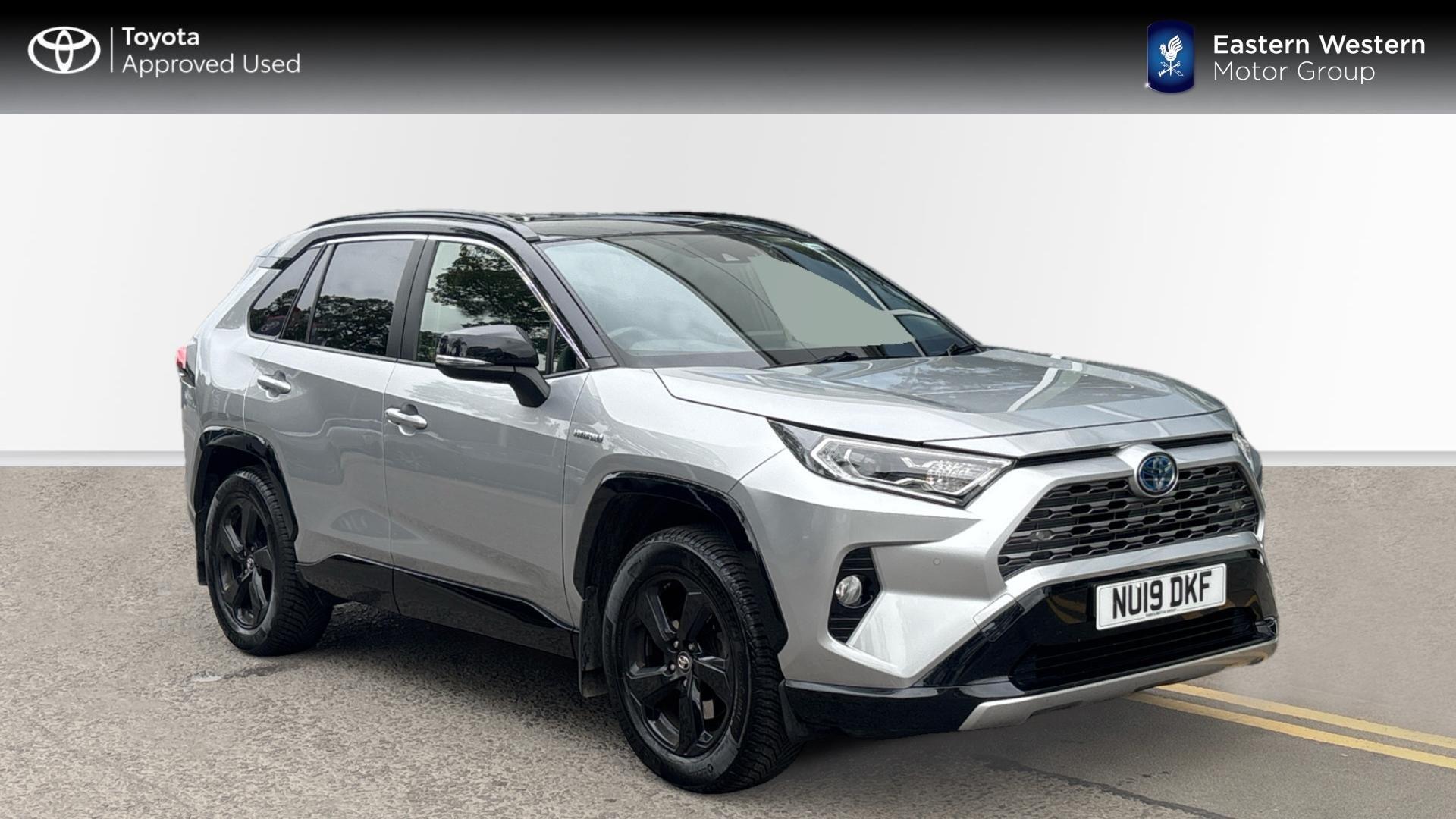 Main listing image - Toyota RAV4
