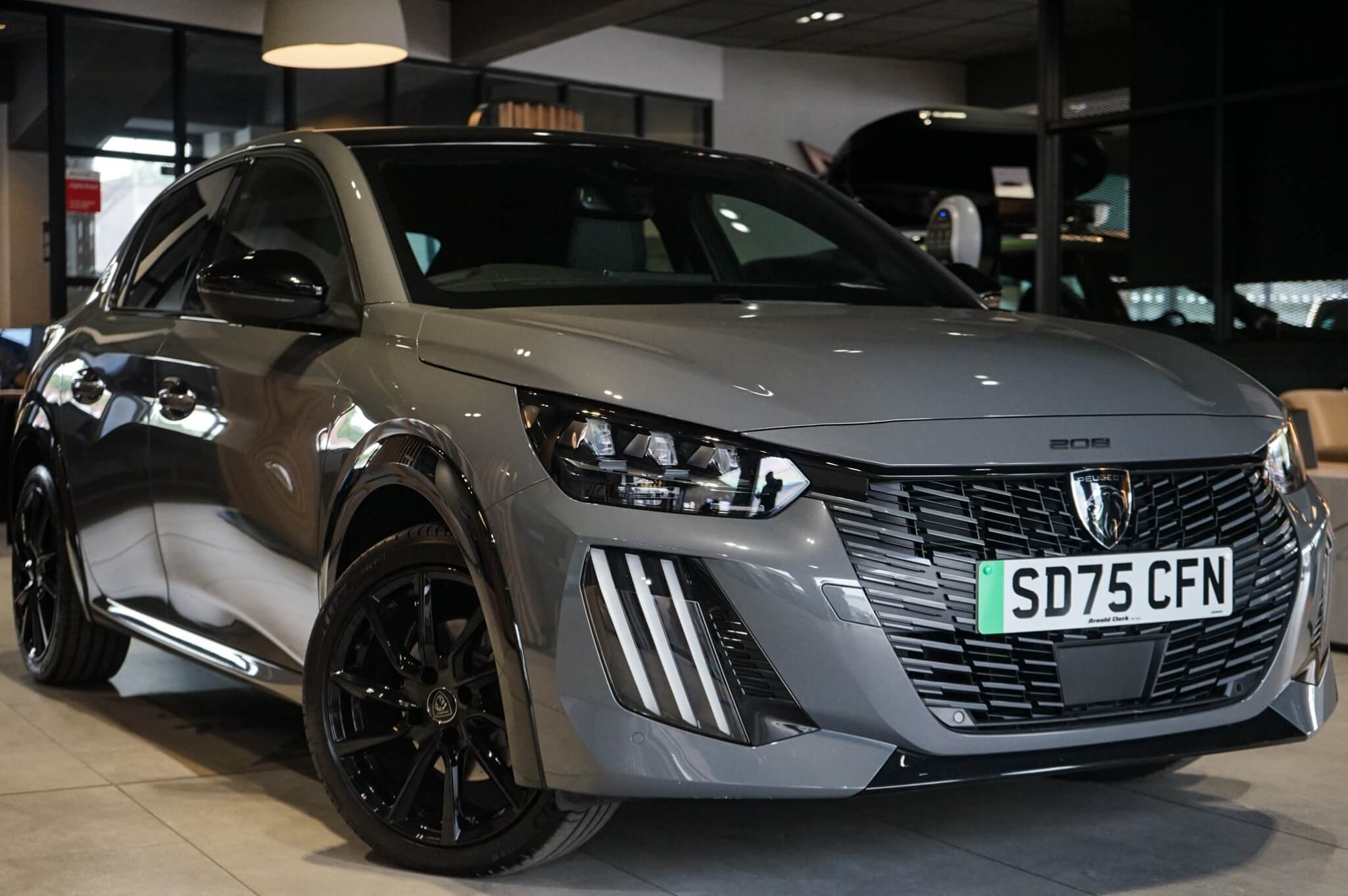 Main listing image - Peugeot 208