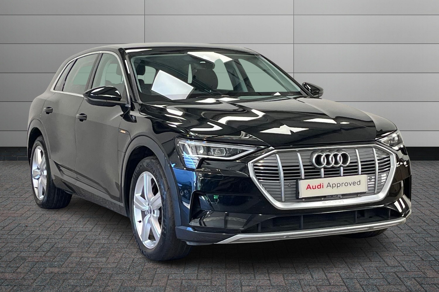 Main listing image - Audi e-tron