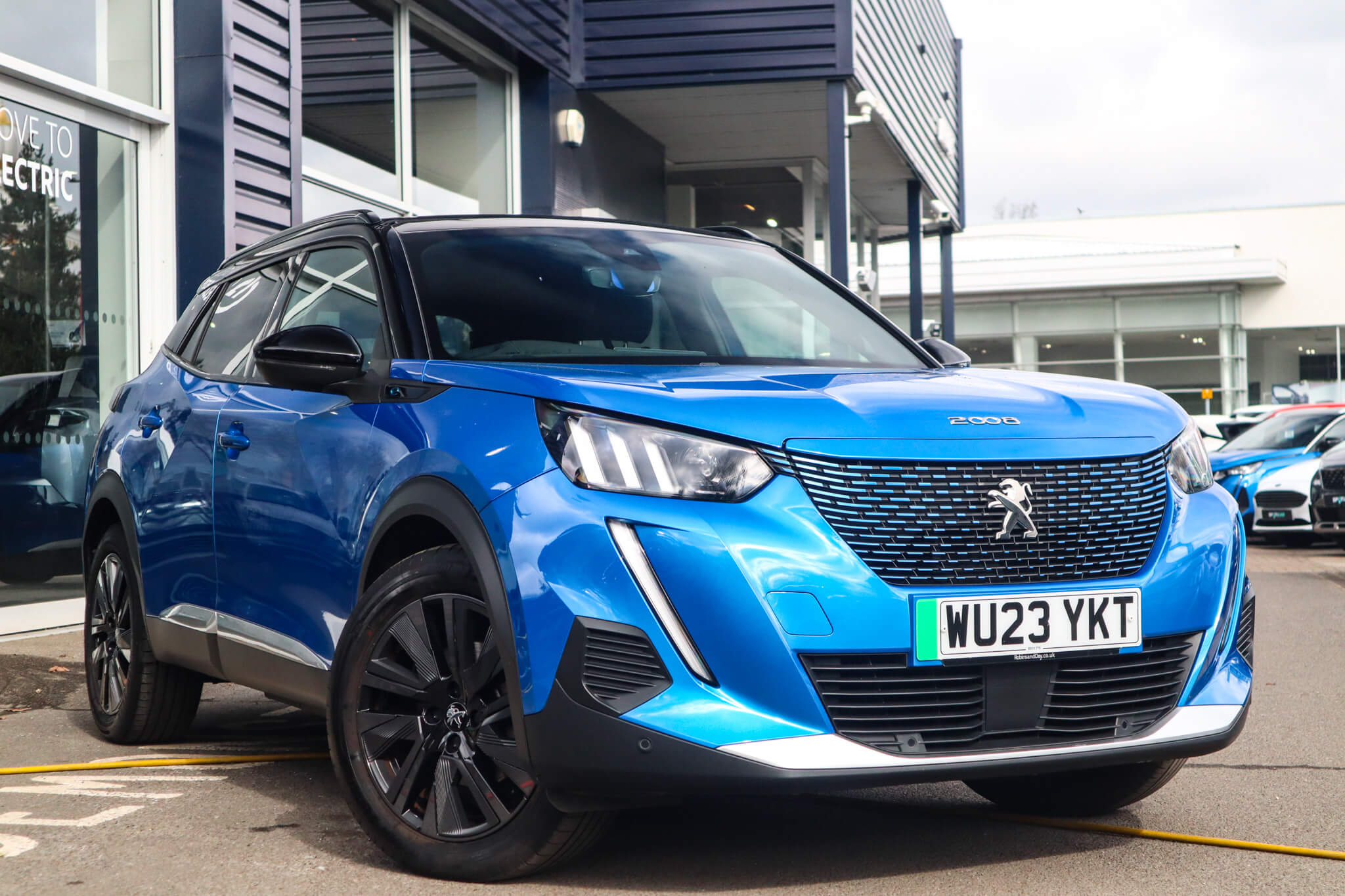 Main listing image - Peugeot e-2008