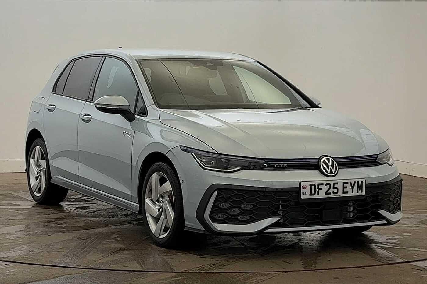 Main listing image - Volkswagen Golf GTE
