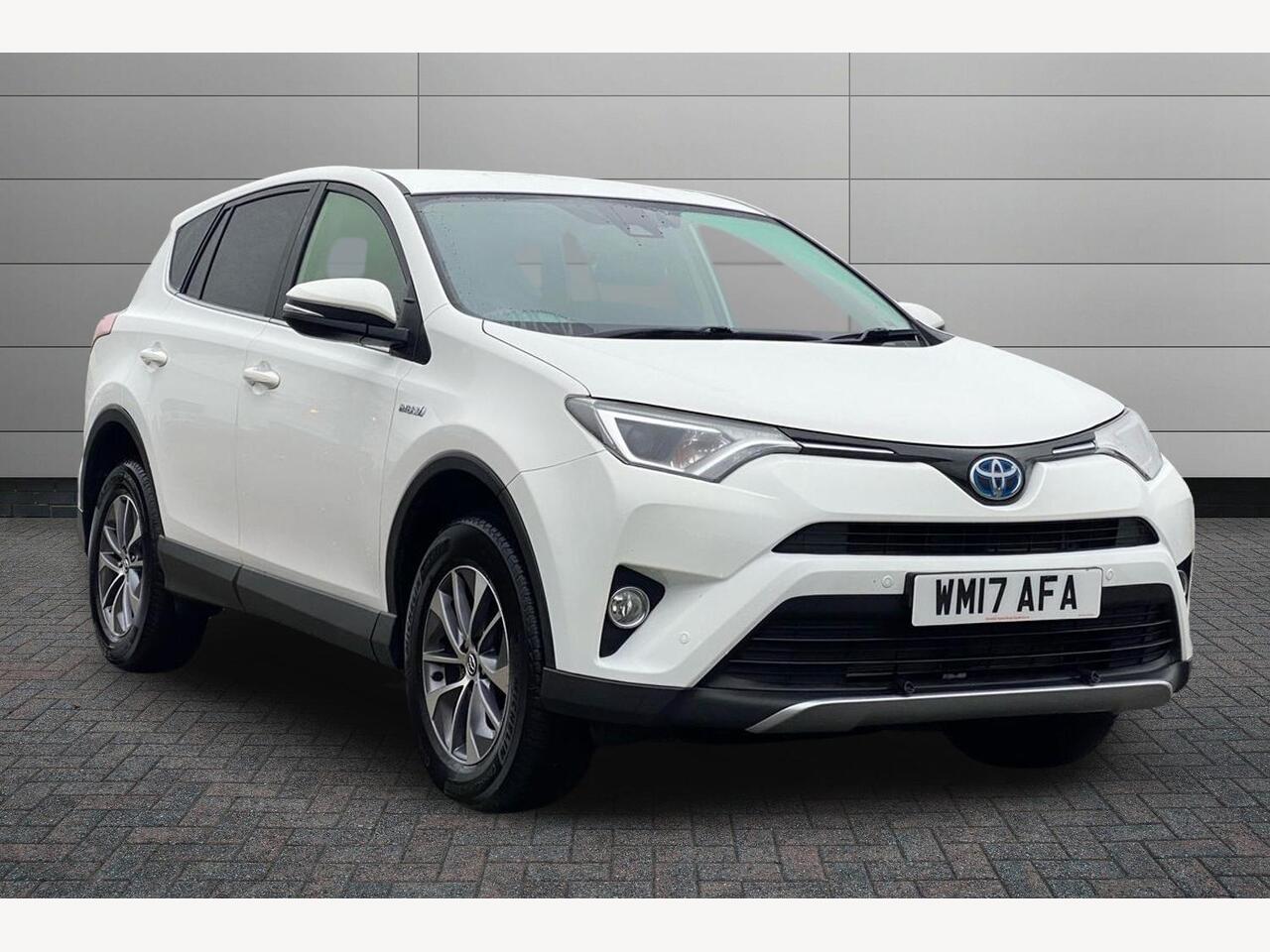 Main listing image - Toyota RAV4
