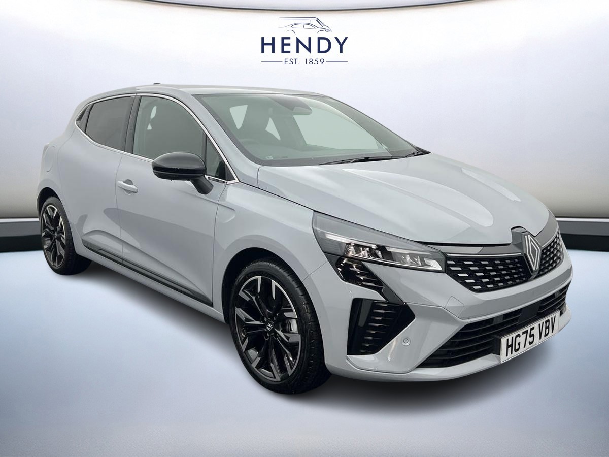 Main listing image - Renault Clio