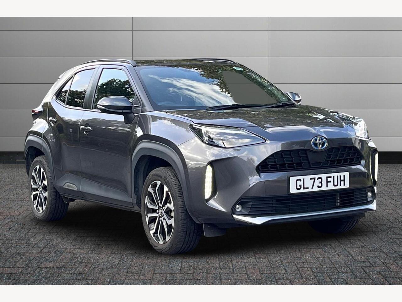 Main listing image - Toyota Yaris Cross