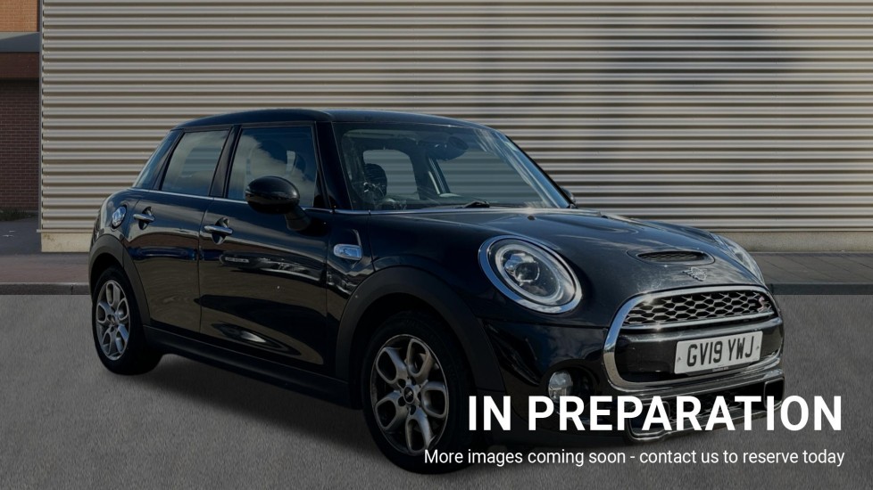 Main listing image - MINI Hatchback 5dr