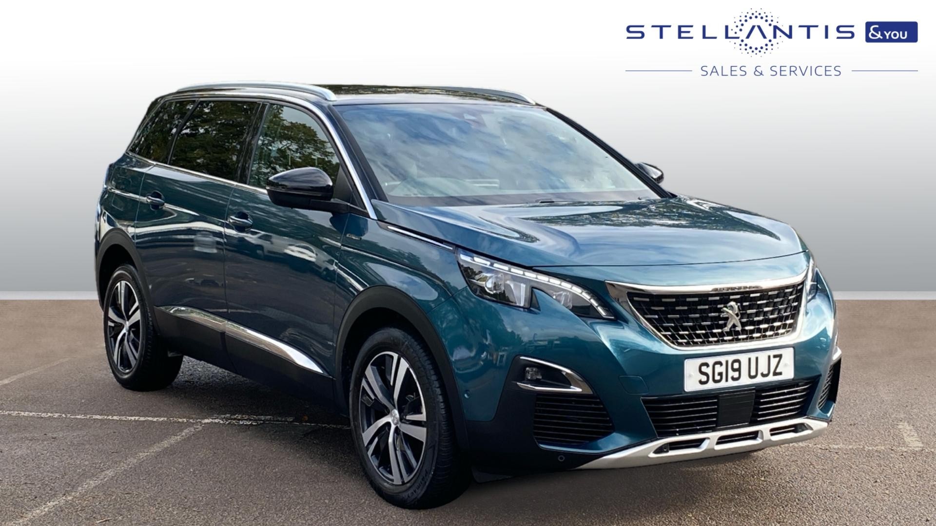 Main listing image - Peugeot 5008