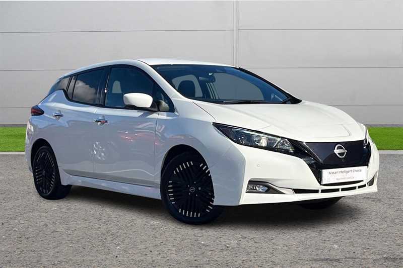 Main listing image - Nissan Leaf