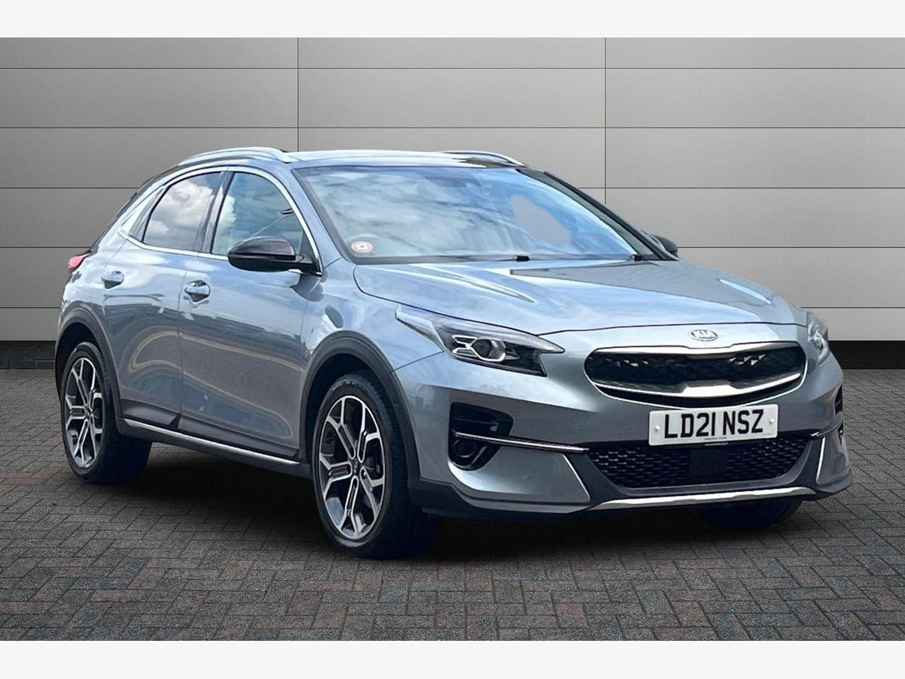 Main listing image - Kia XCeed