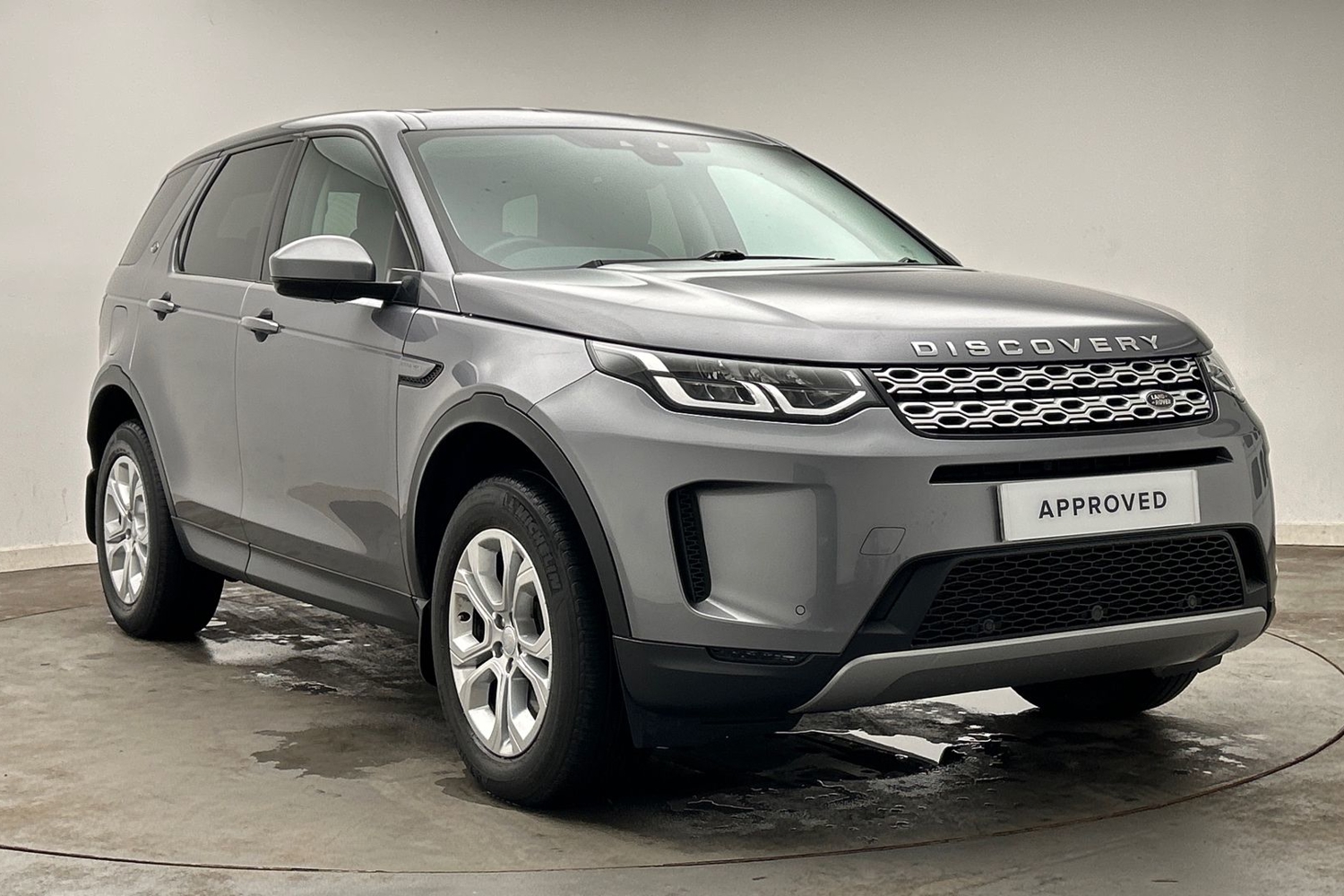 Main listing image - Land Rover Discovery Sport