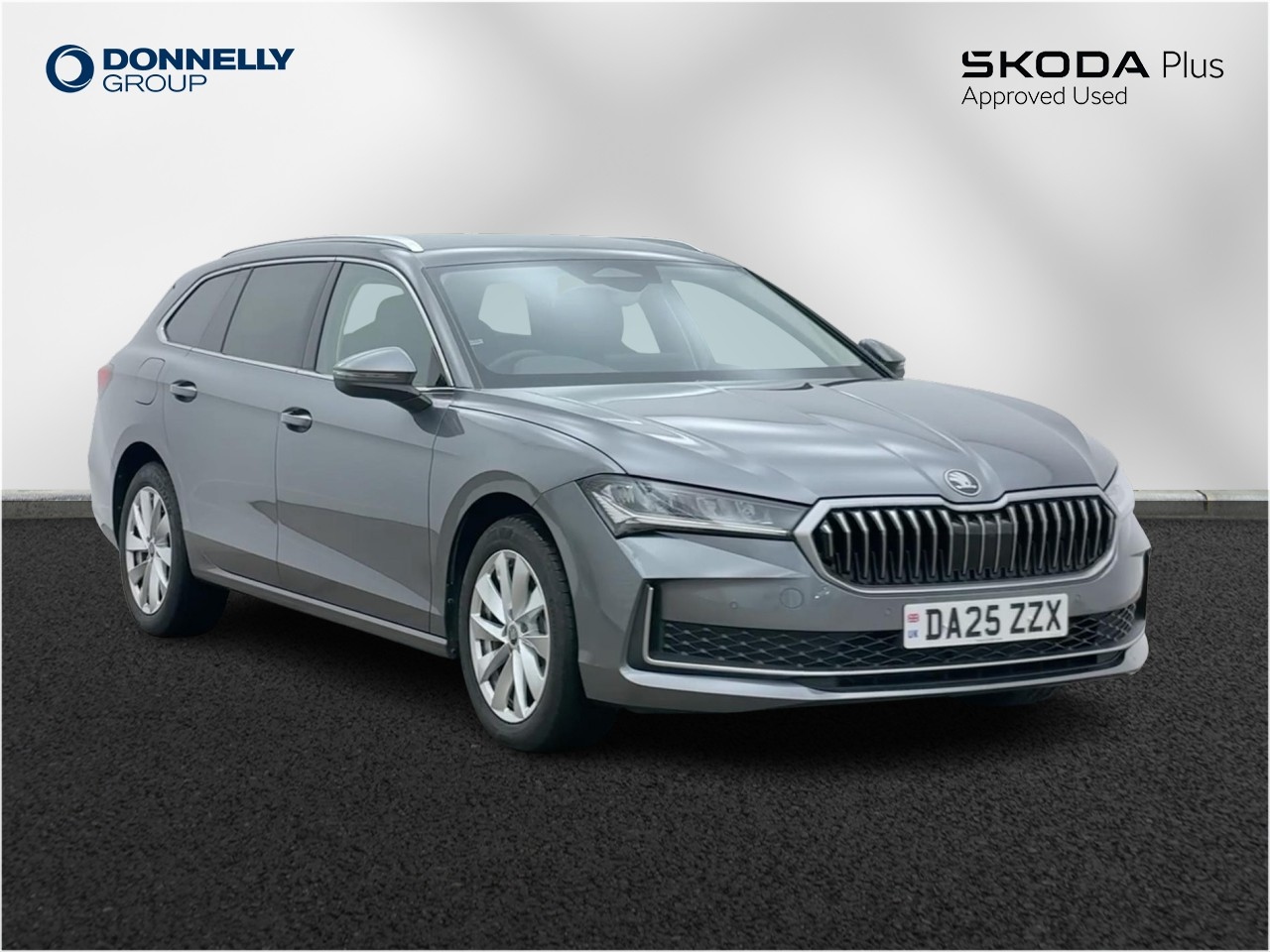 Main listing image - Skoda Superb