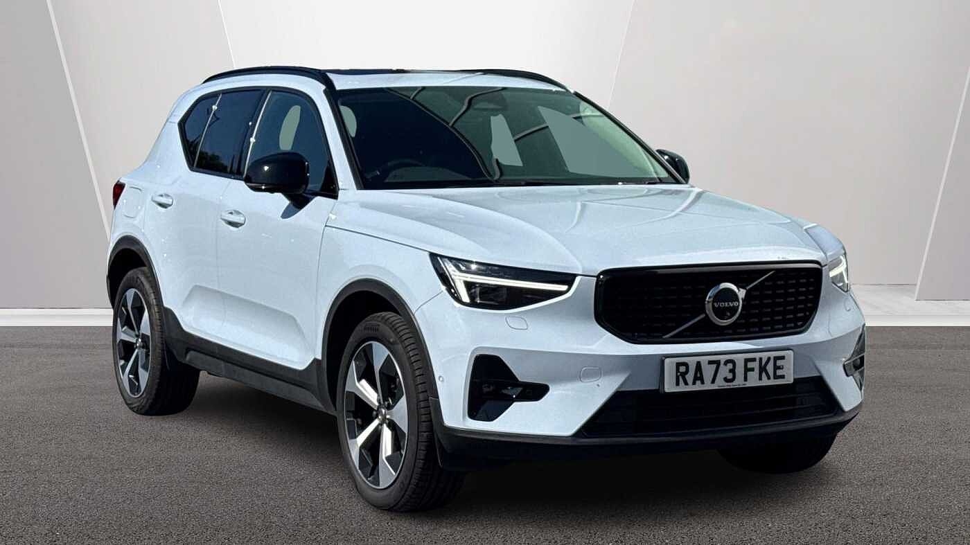 Main listing image - Volvo XC40