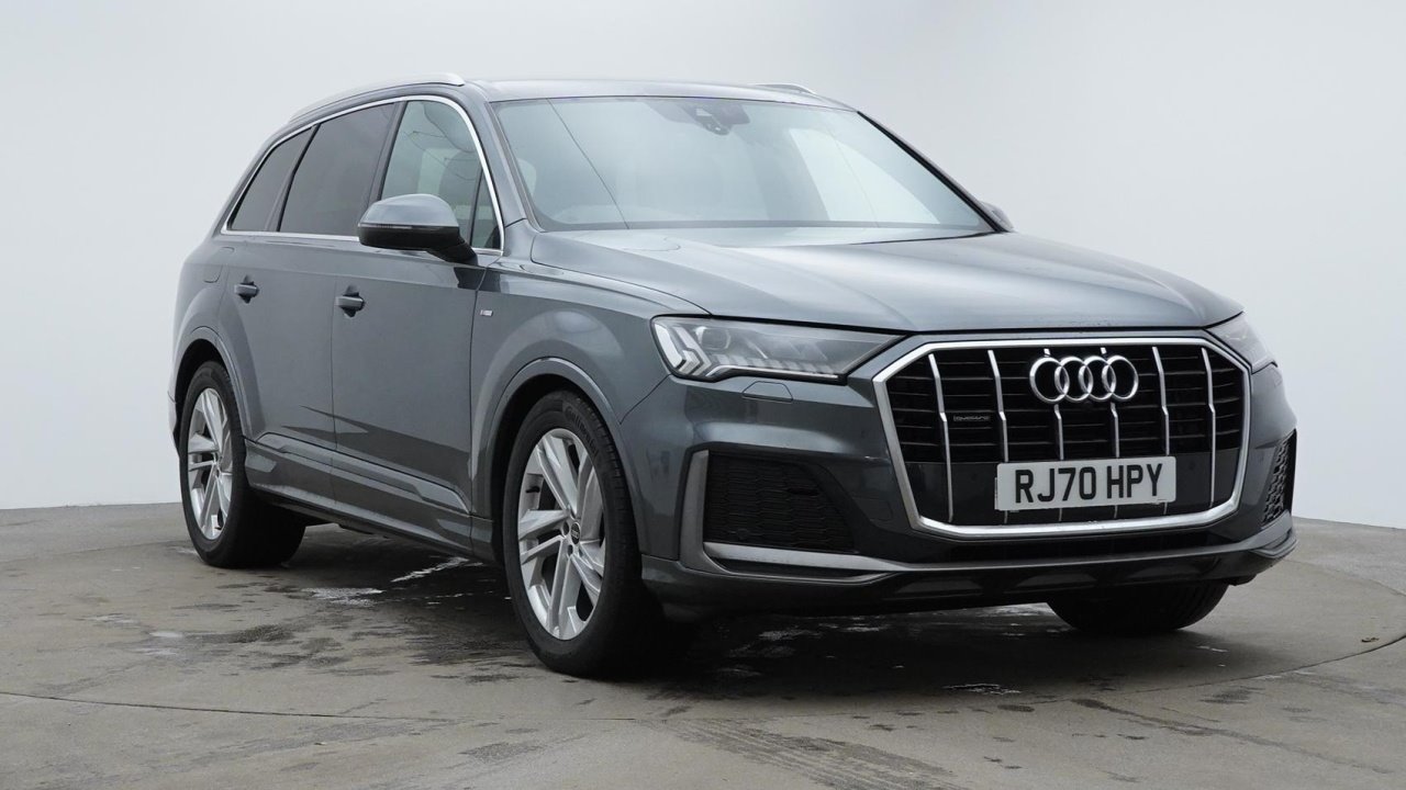 Main listing image - Audi Q7