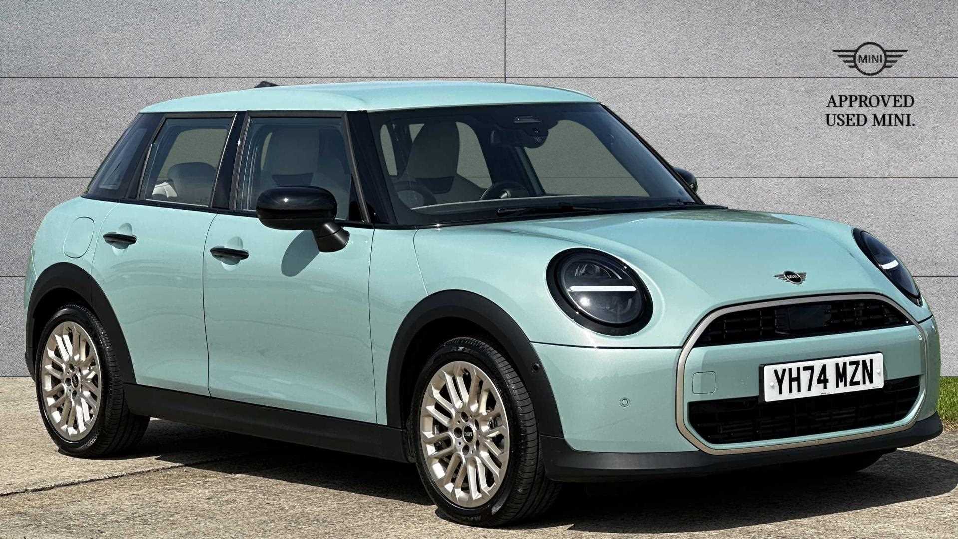 Main listing image - MINI Hatchback 5dr