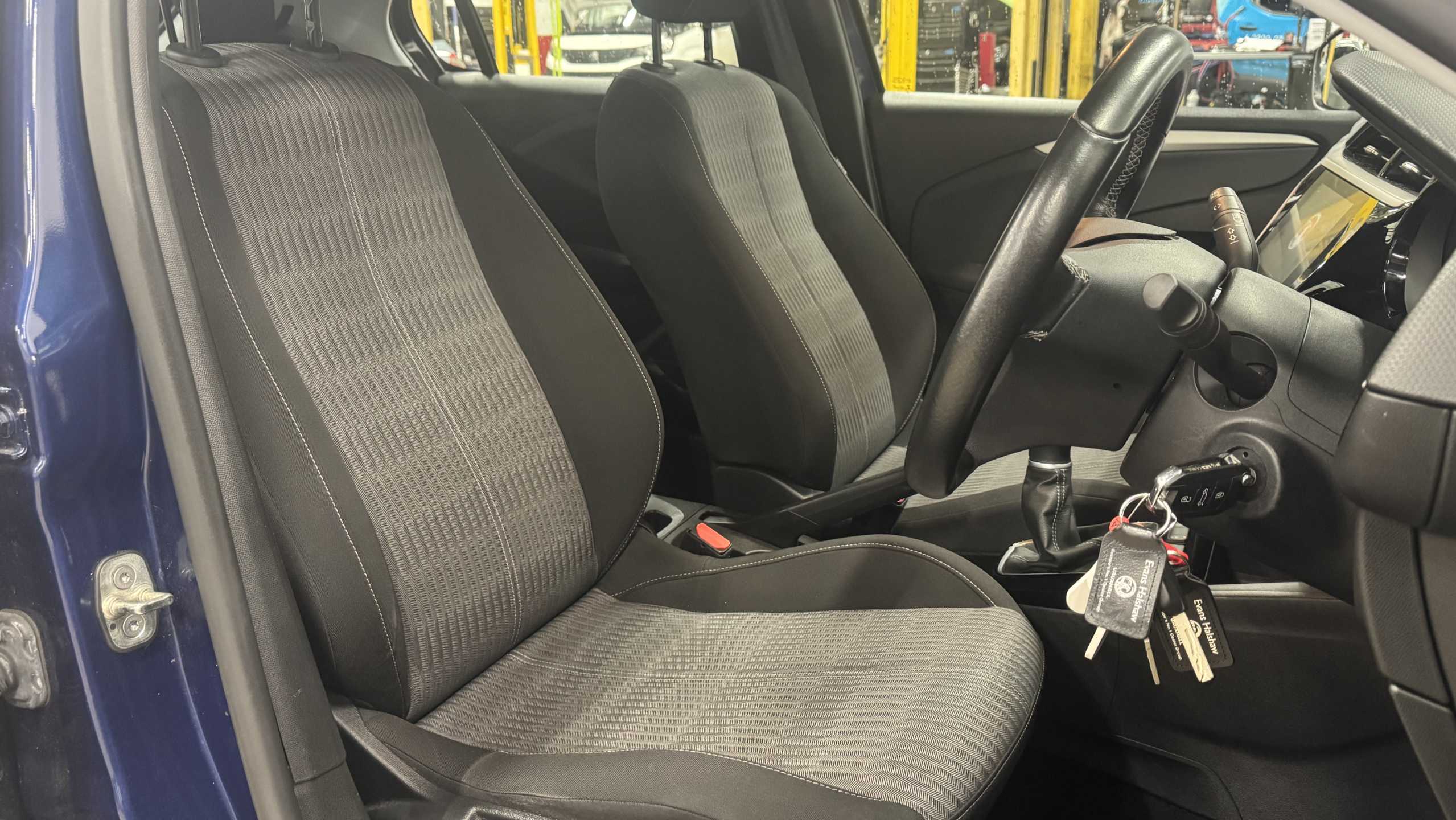 Main listing image - Vauxhall Corsa