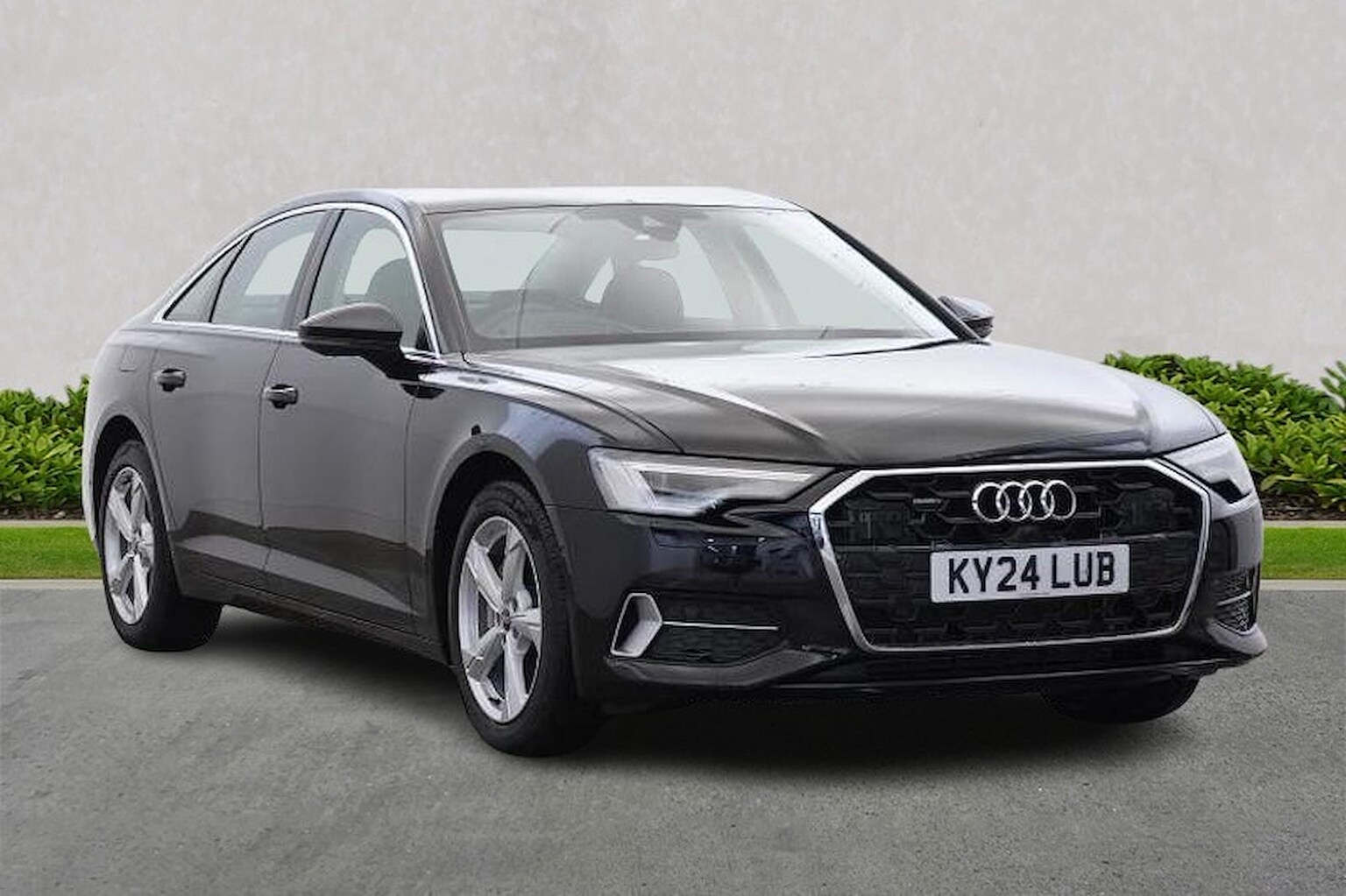 Main listing image - Audi A6