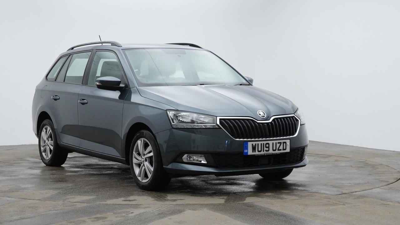 Main listing image - Skoda Fabia Estate