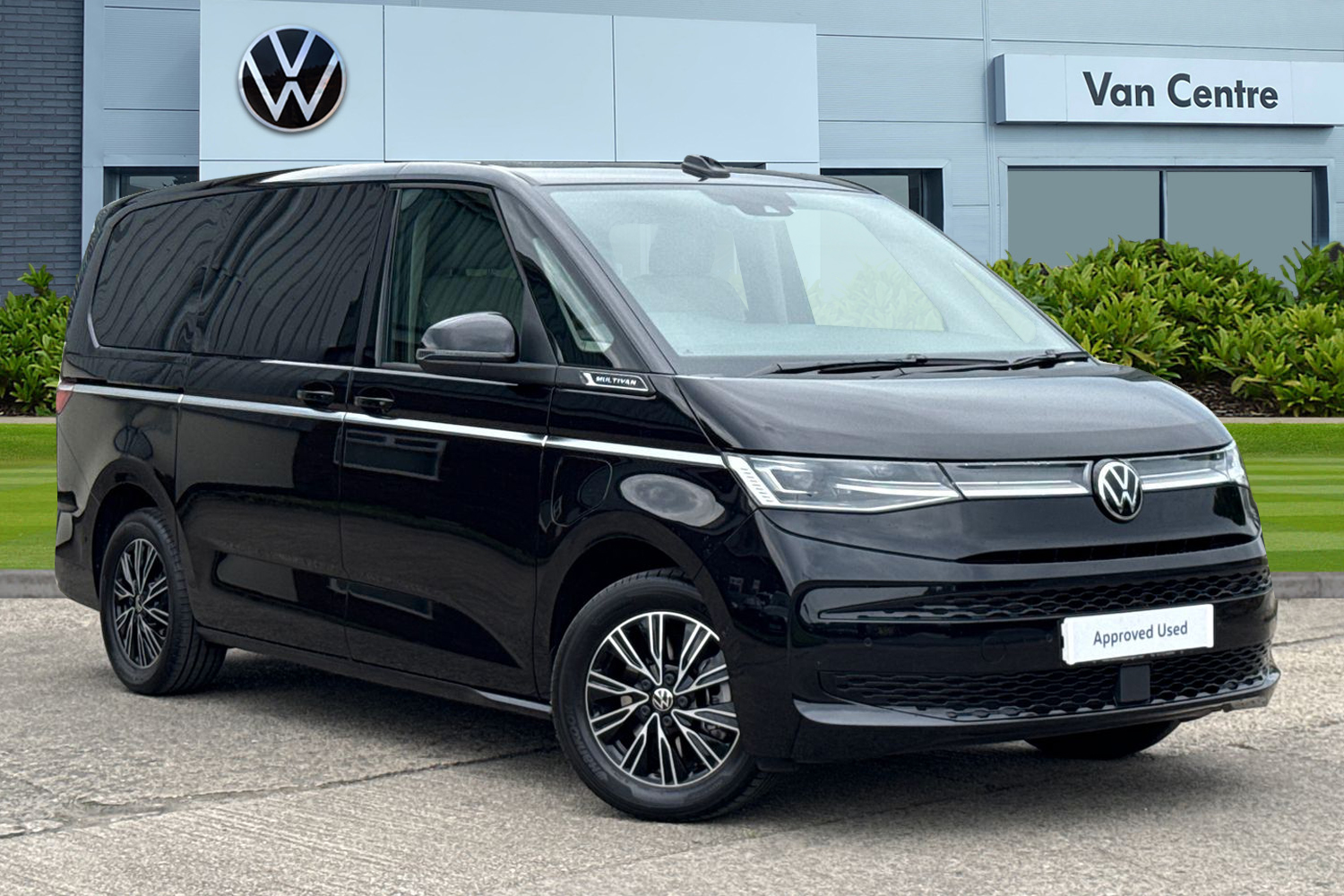 Main listing image - Volkswagen Multivan