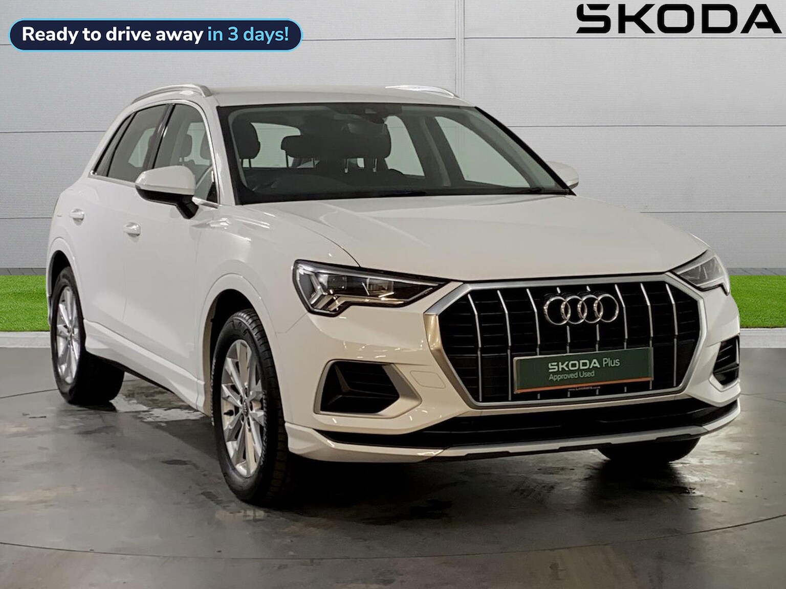 Main listing image - Audi Q3