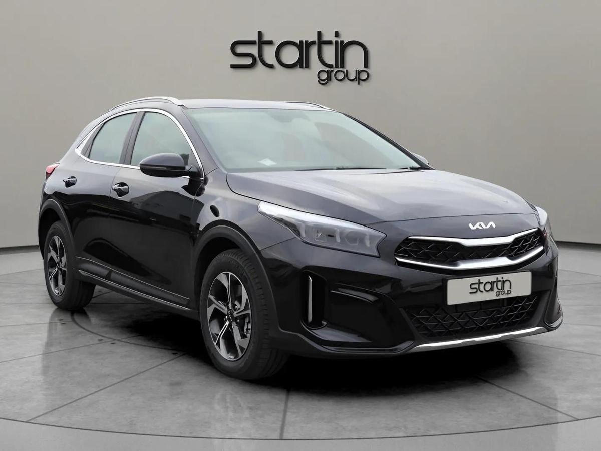 Main listing image - Kia XCeed