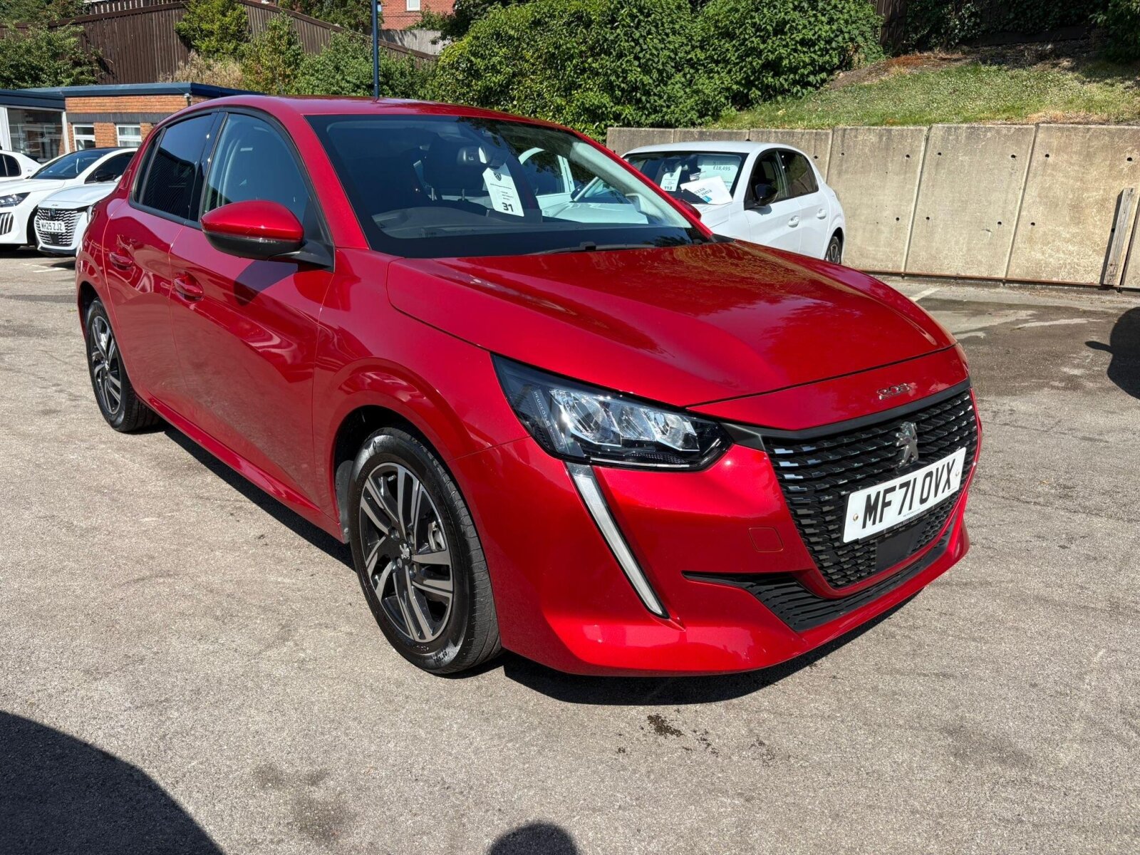 Main listing image - Peugeot 208