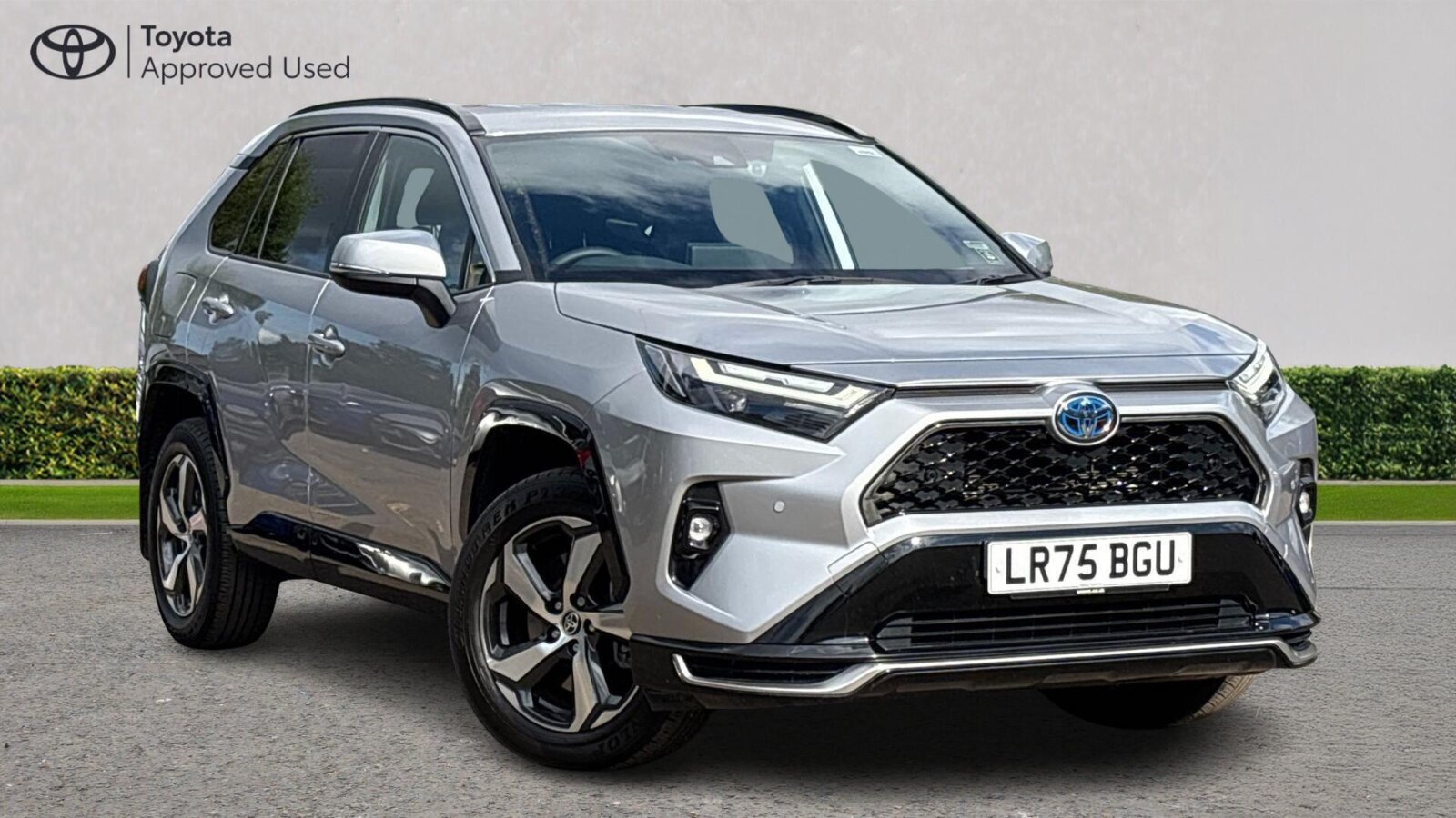 Main listing image - Toyota RAV4