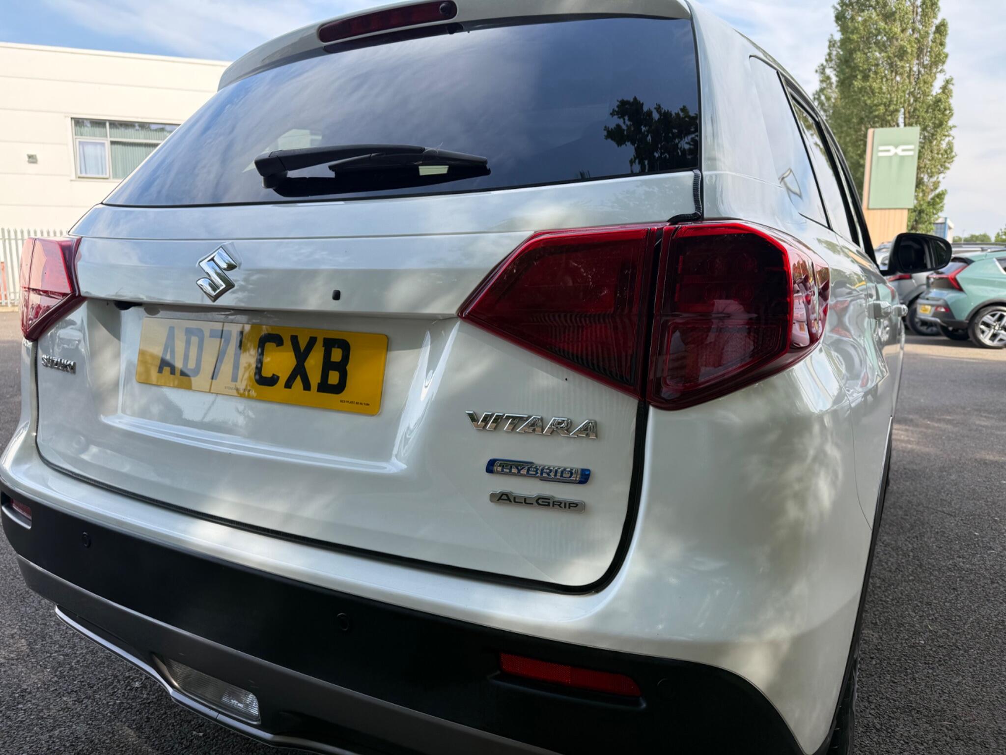 Main listing image - Suzuki Vitara