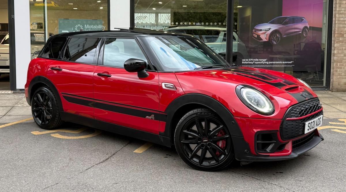 Main listing image - MINI Clubman