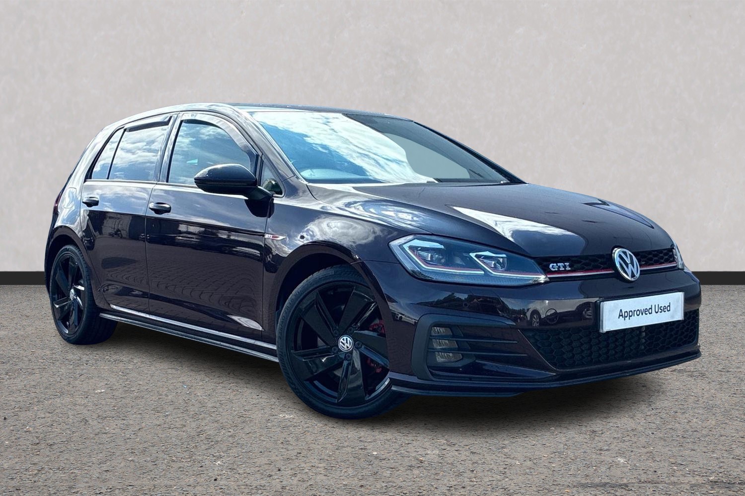 Main listing image - Volkswagen Golf