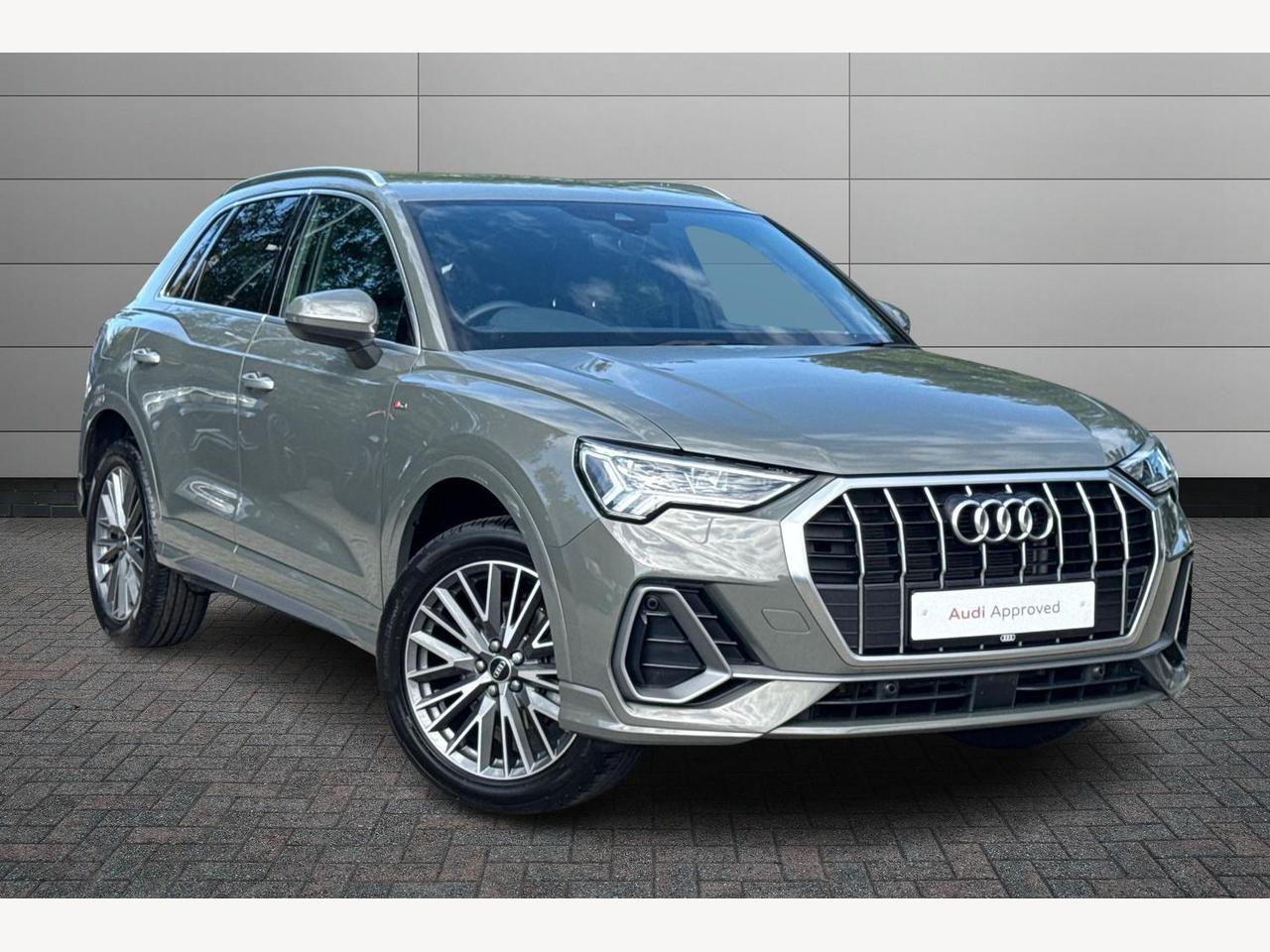 Main listing image - Audi Q3
