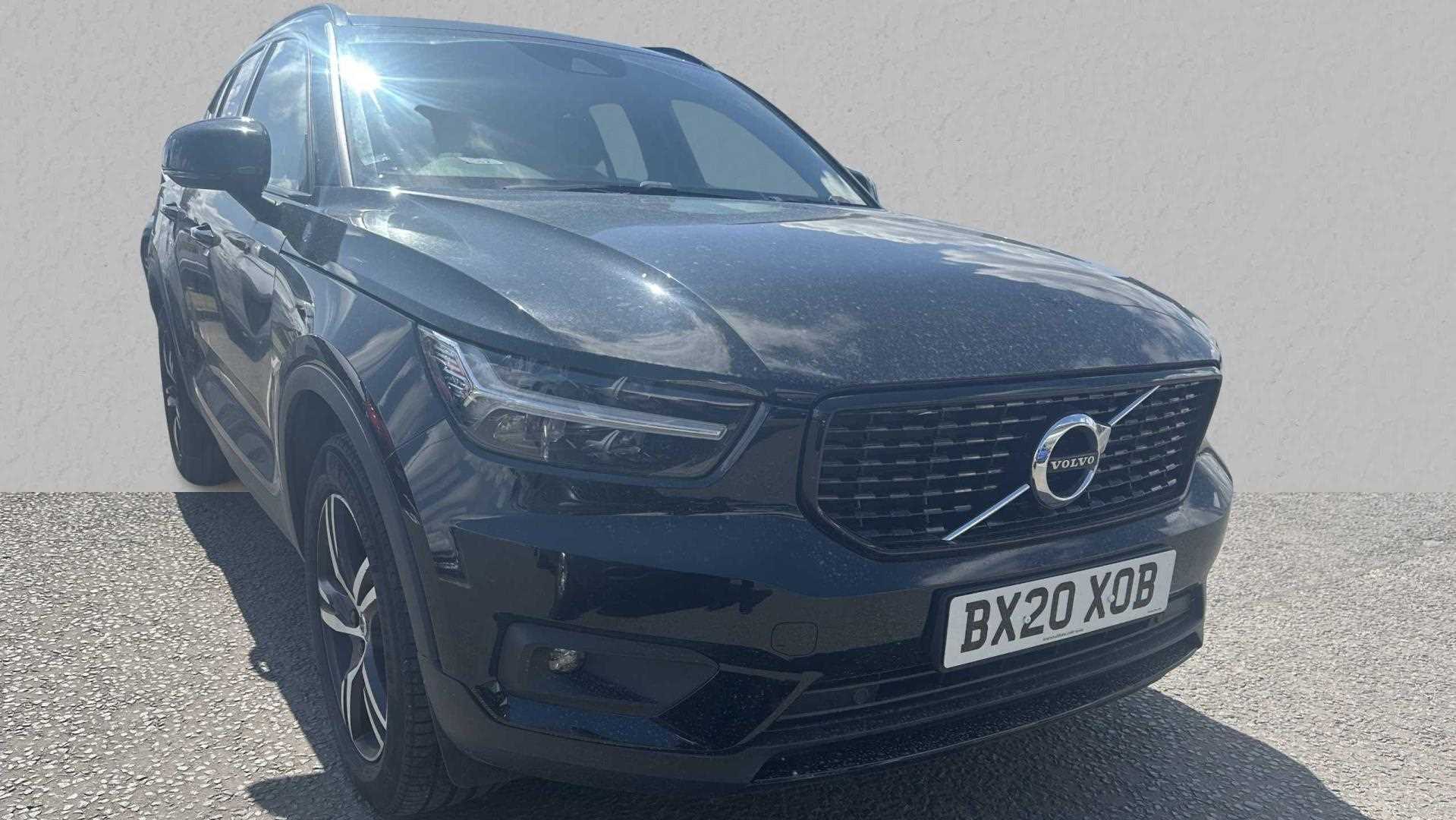 Main listing image - Volvo XC40
