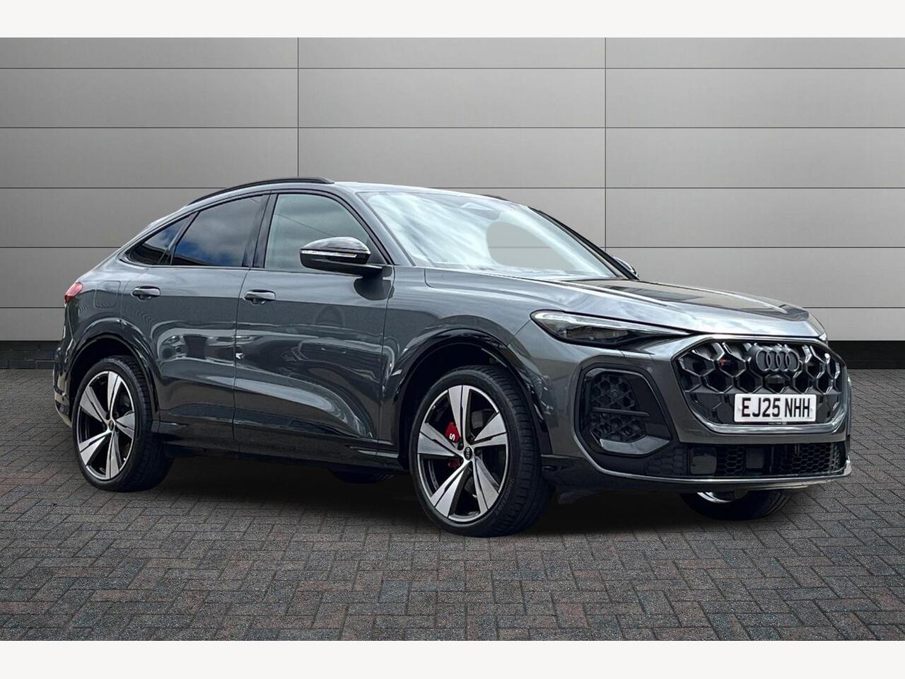 Main listing image - Audi Q5