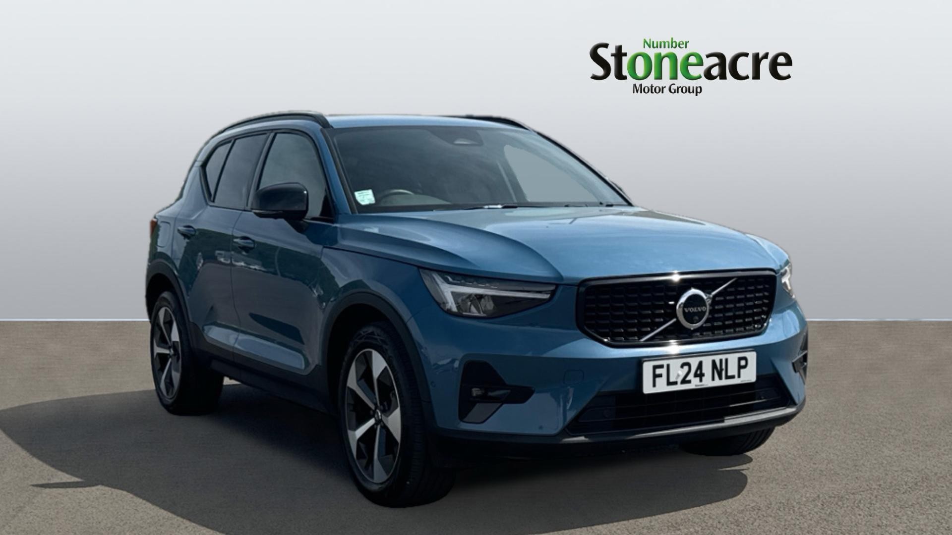 Main listing image - Volvo XC40