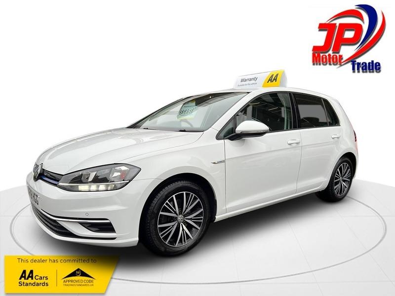 Main listing image - Volkswagen Golf