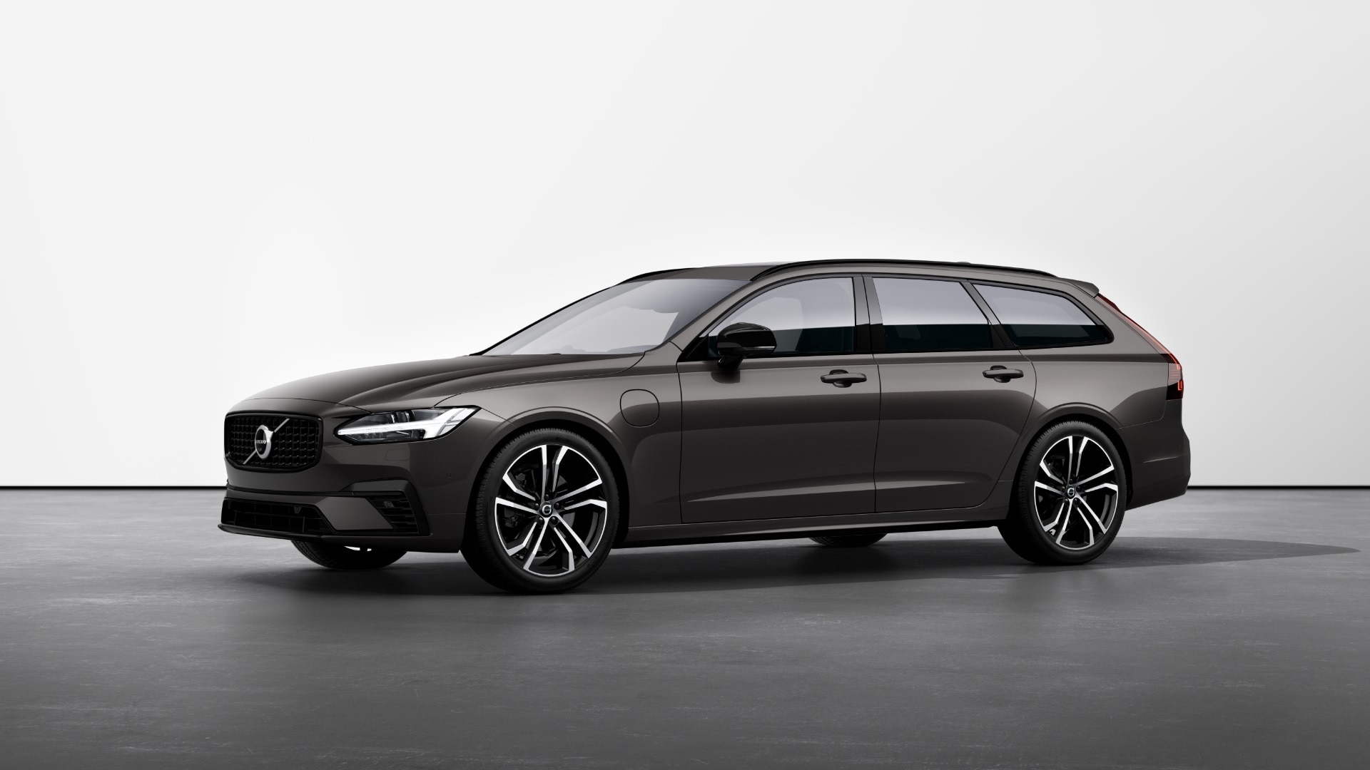 Main listing image - Volvo V90