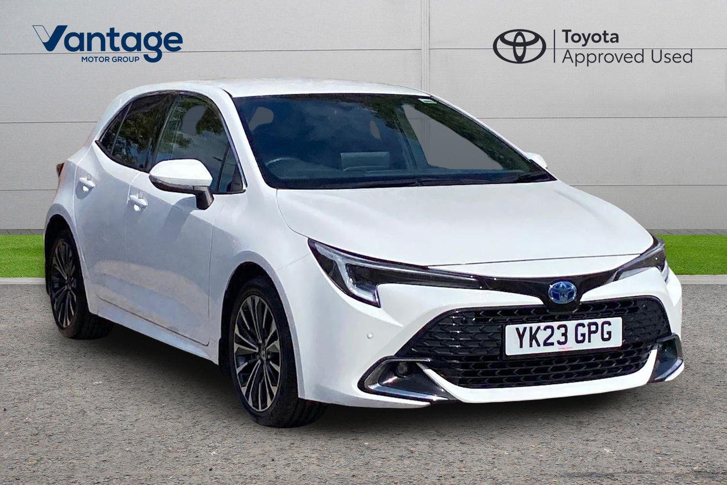 Main listing image - Toyota Corolla