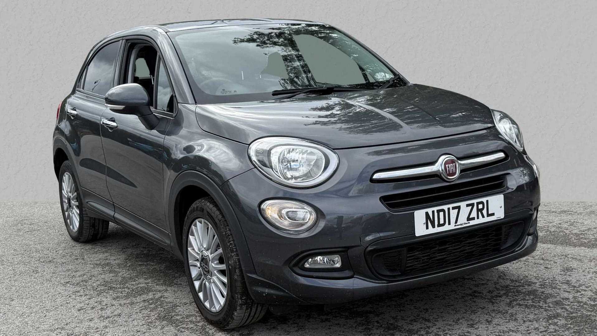 Main listing image - Fiat 500X