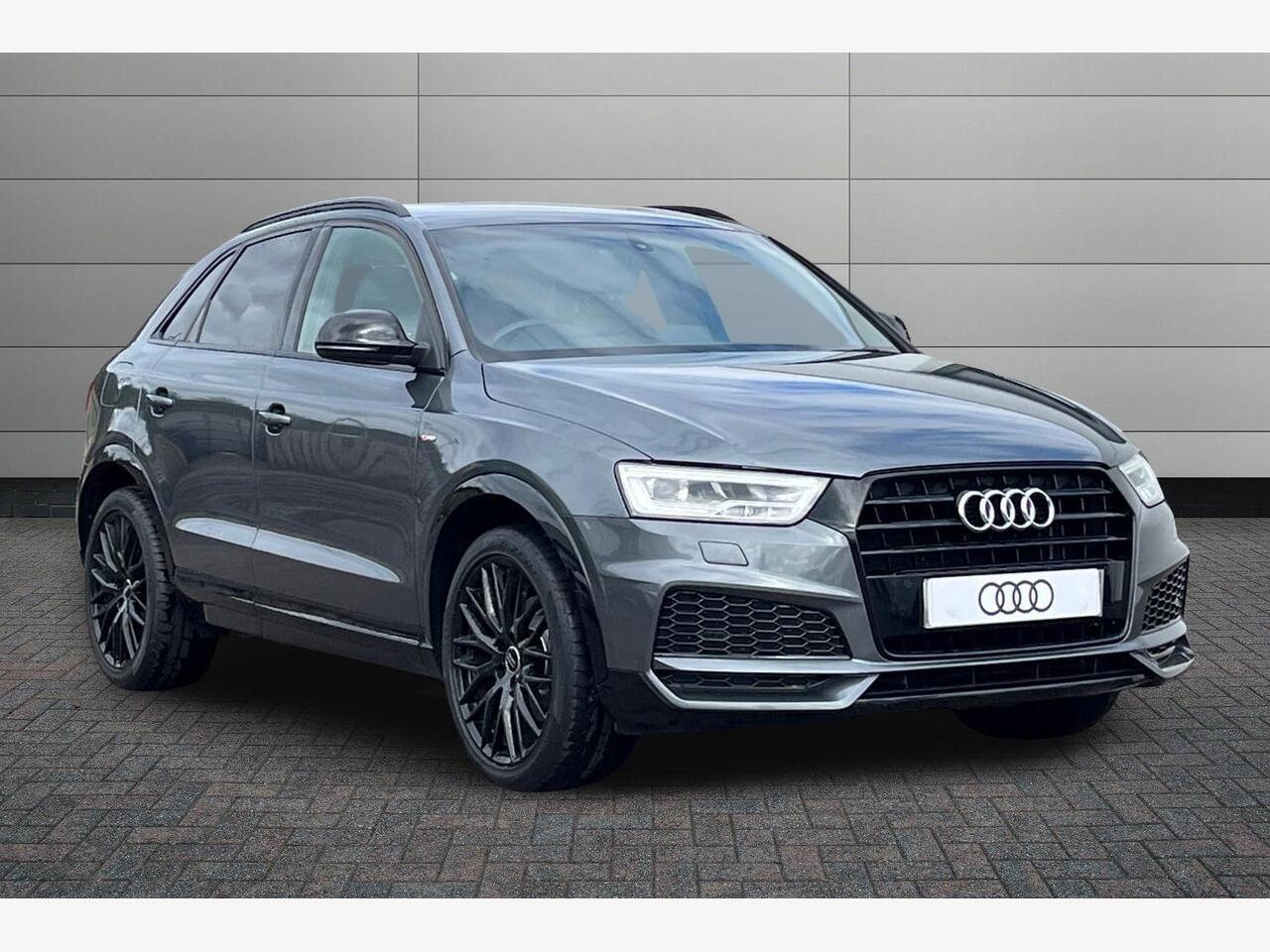Main listing image - Audi Q3