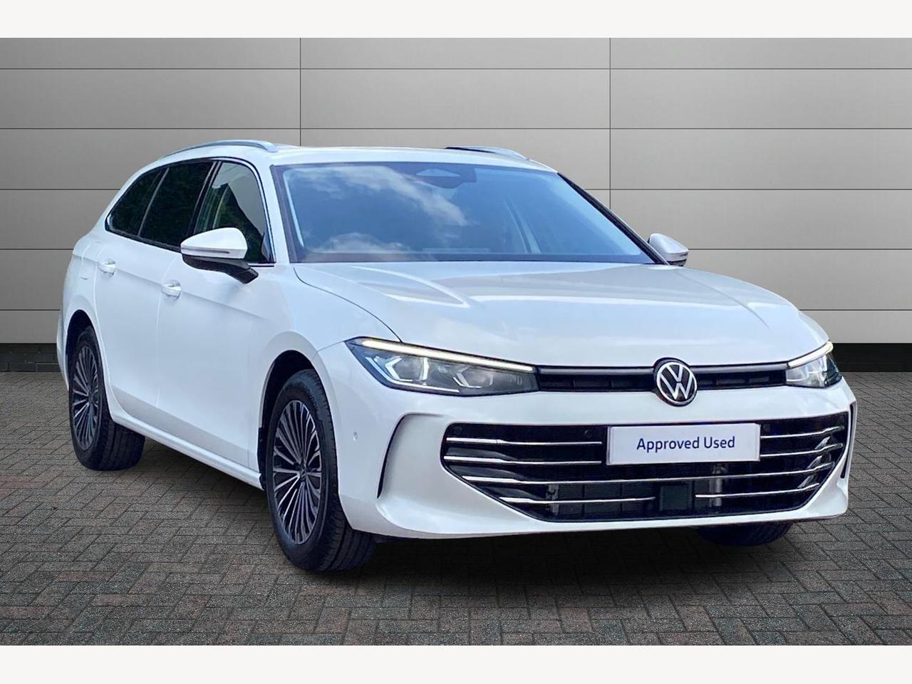 Main listing image - Volkswagen Passat Estate