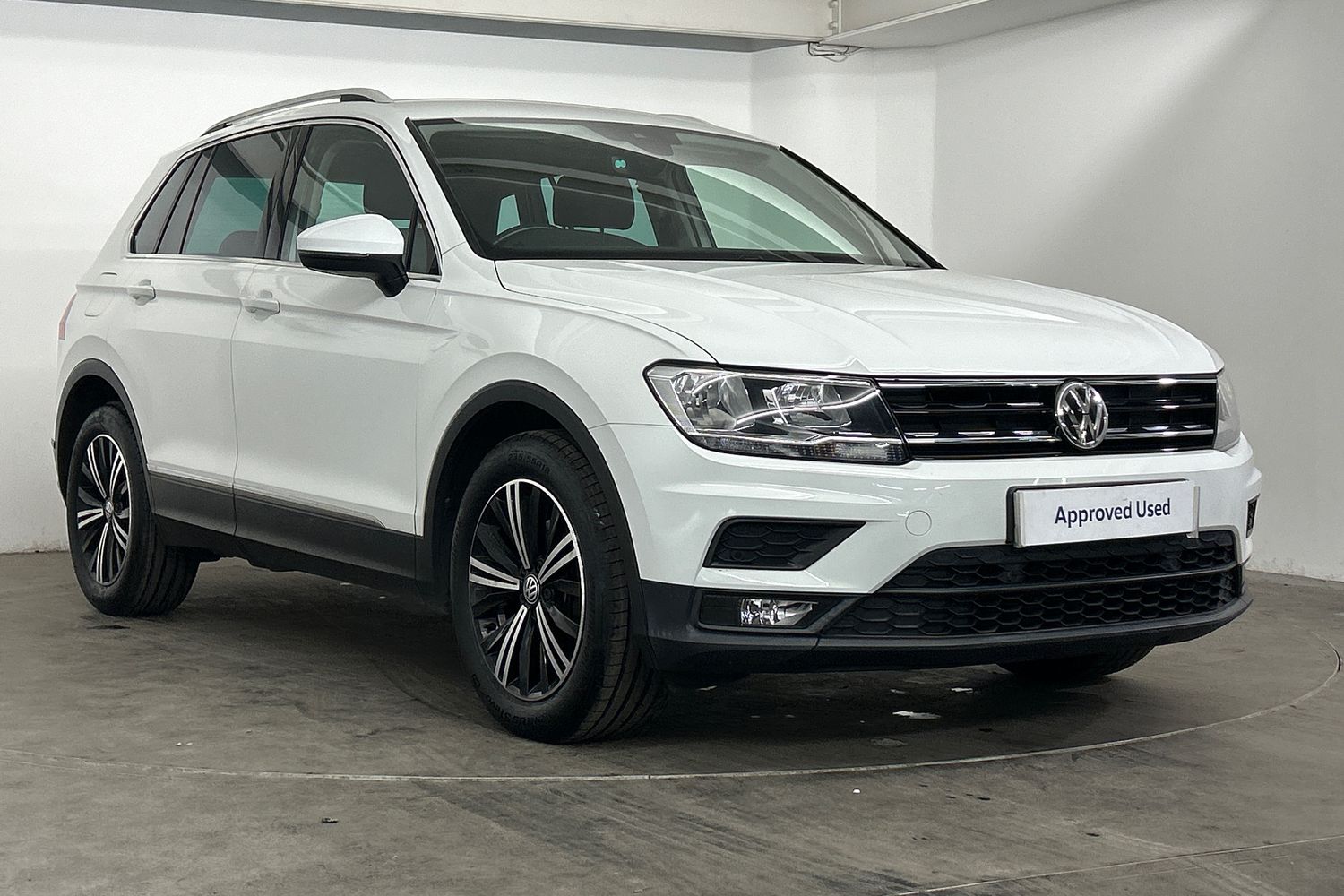 Main listing image - Volkswagen Tiguan