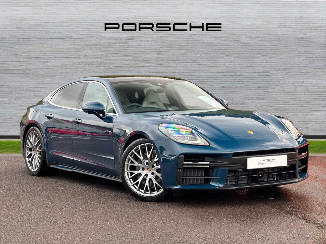Main listing image - Porsche Panamera