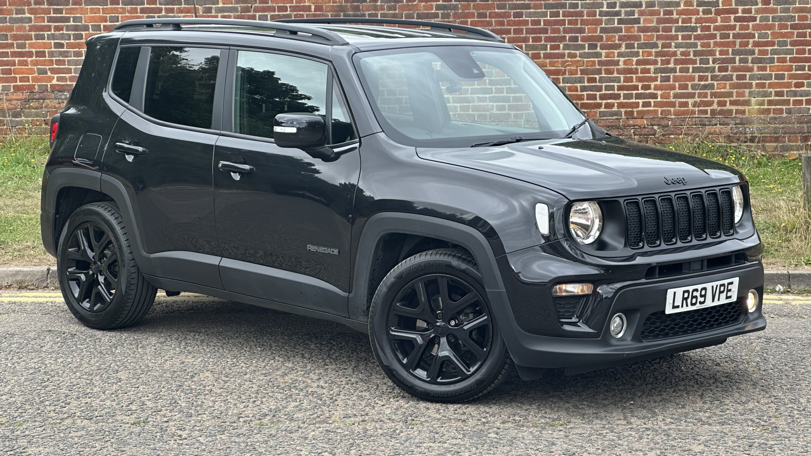 Main listing image - Jeep Renegade