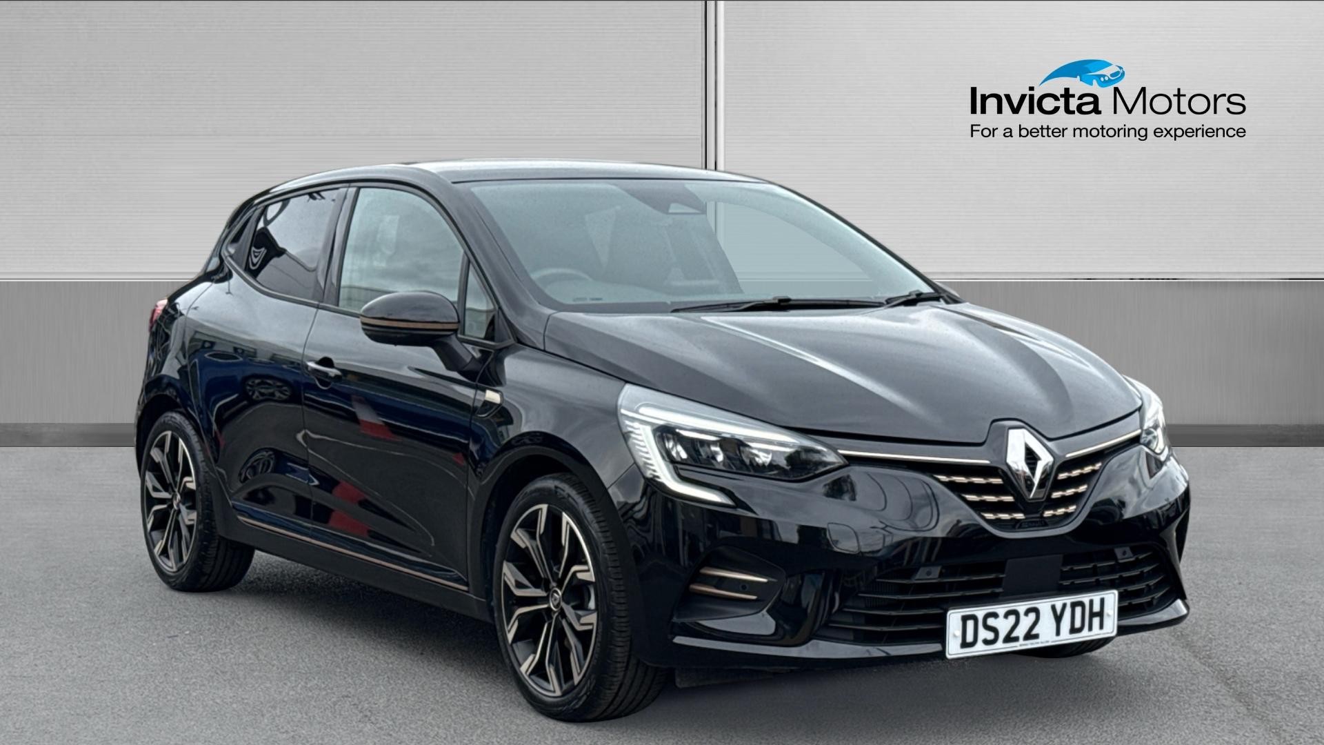 Main listing image - Renault Clio