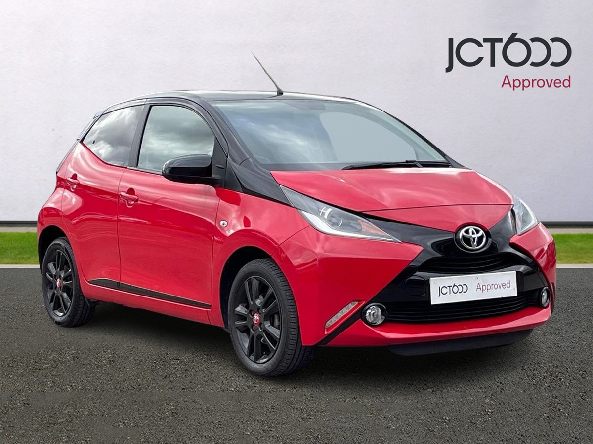 Main listing image - Toyota Aygo