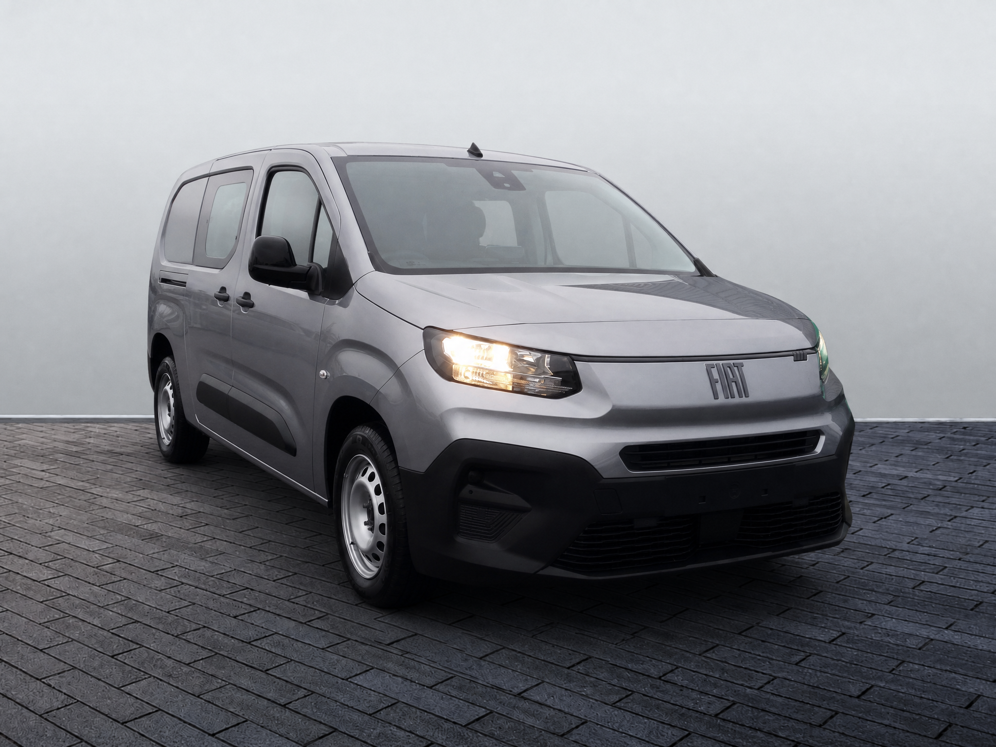 Main listing image - Fiat Doblo