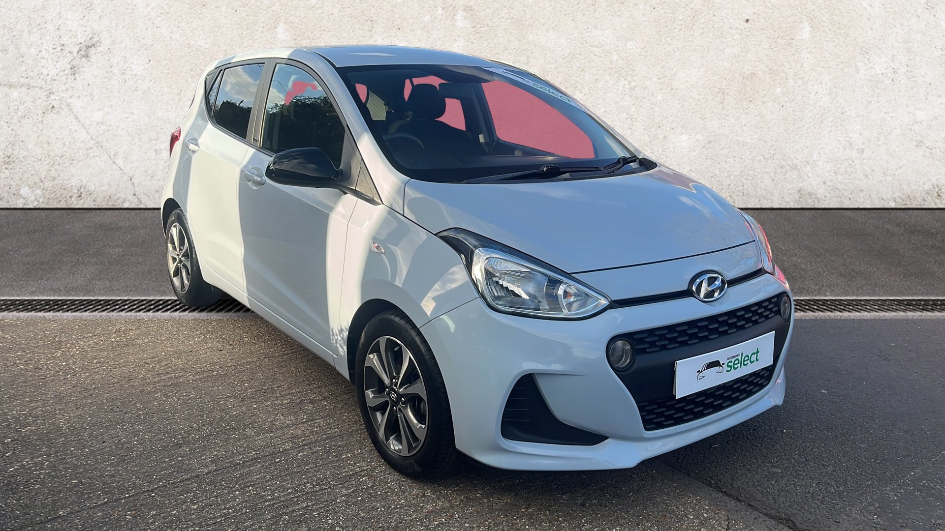 Main listing image - Hyundai i10