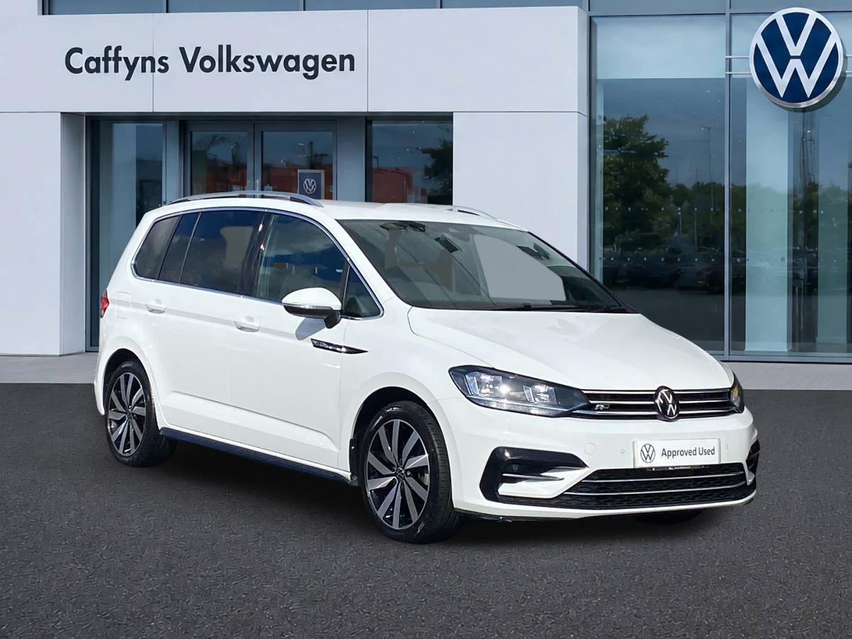 Main listing image - Volkswagen Touran