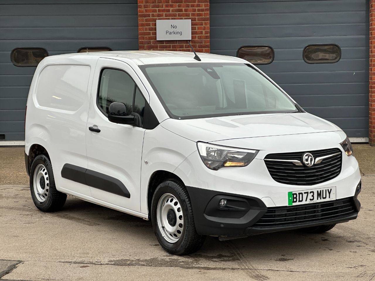 Main listing image - Vauxhall Combo Cargo-e